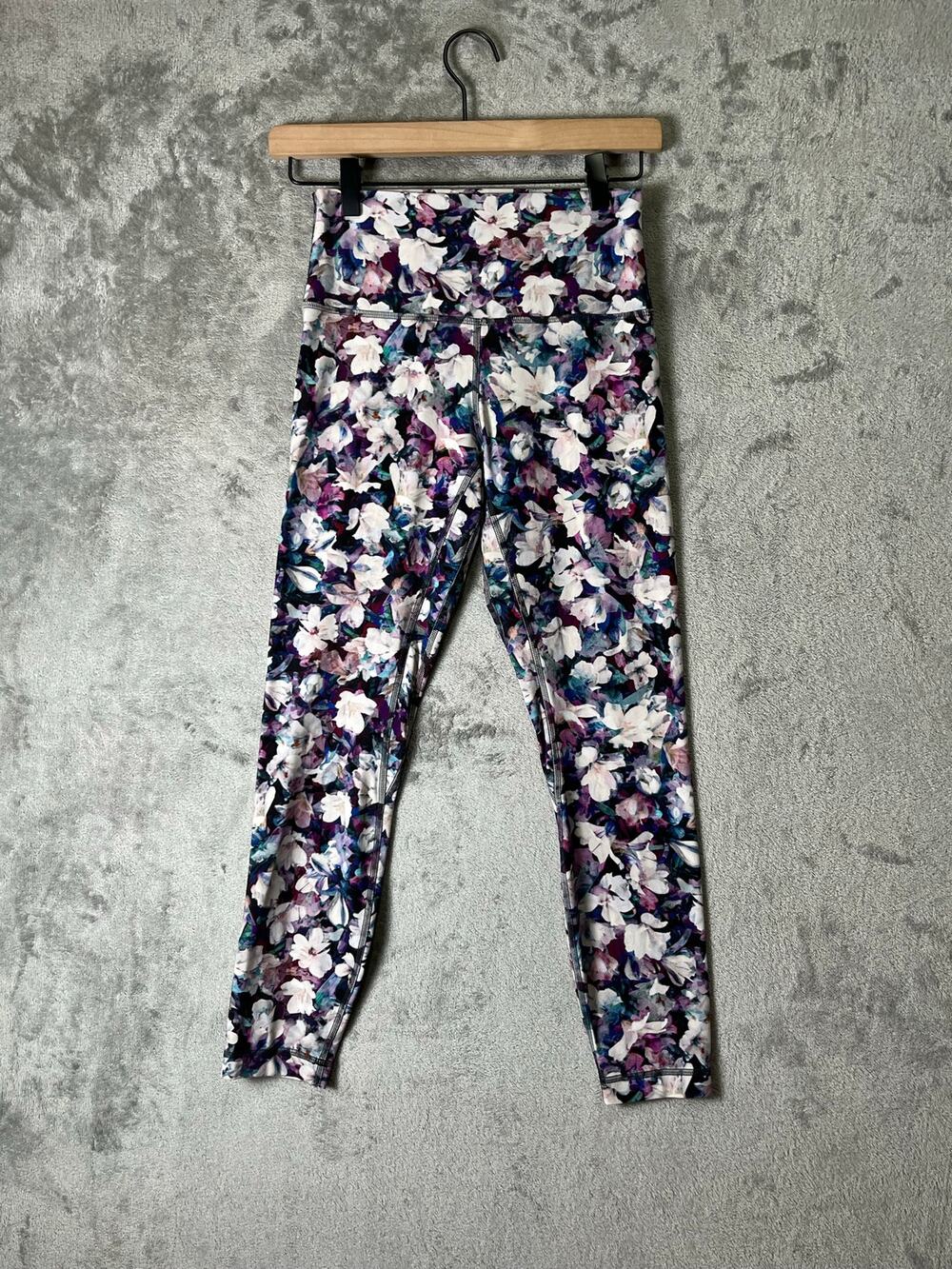 Lululemon Align Leggings II 25" Utopia Multi Floral Purple White Size 6